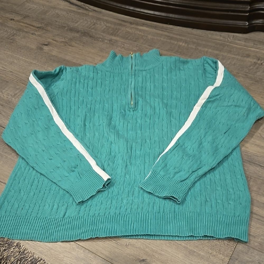 Green And White Turtleneck Sweater with Relaxed Fit